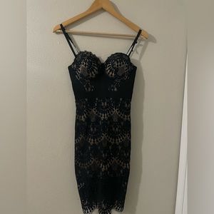 Bebé black lace dress | Size 00